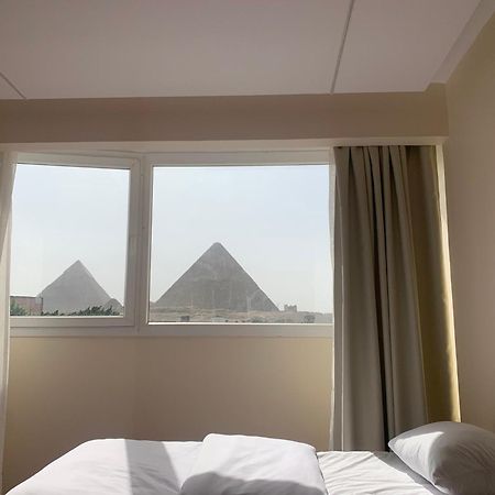 Memphis Pyramids View Hotel Nazlet el-Sîsi Kültér fotó