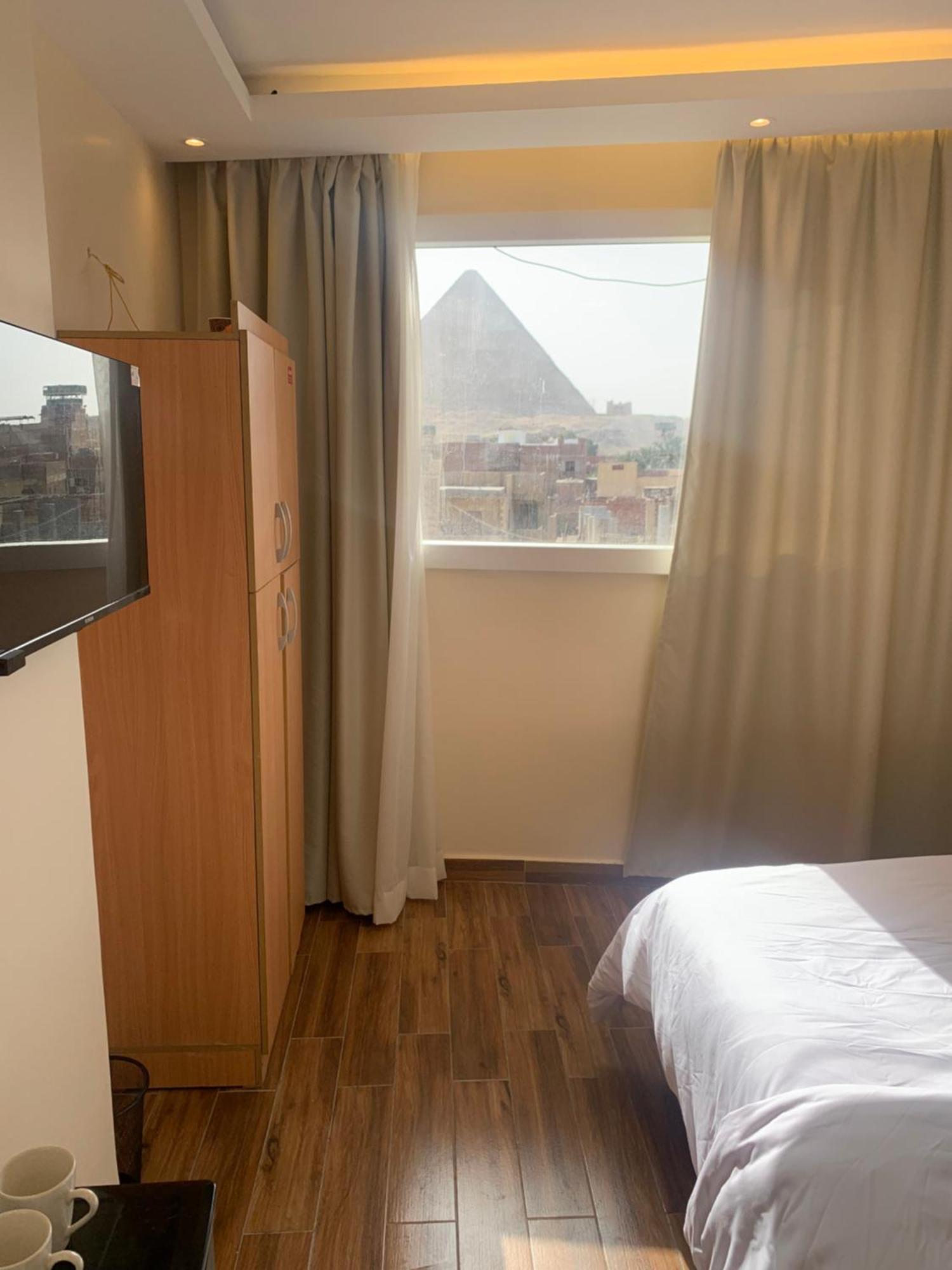 Memphis Pyramids View Hotel Nazlet el-Sîsi Kültér fotó