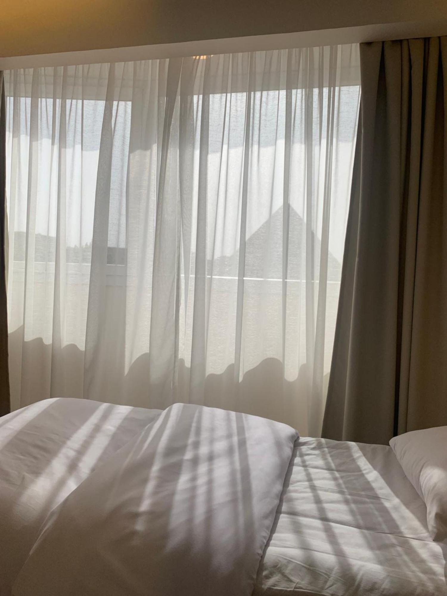 Memphis Pyramids View Hotel Nazlet el-Sîsi Kültér fotó
