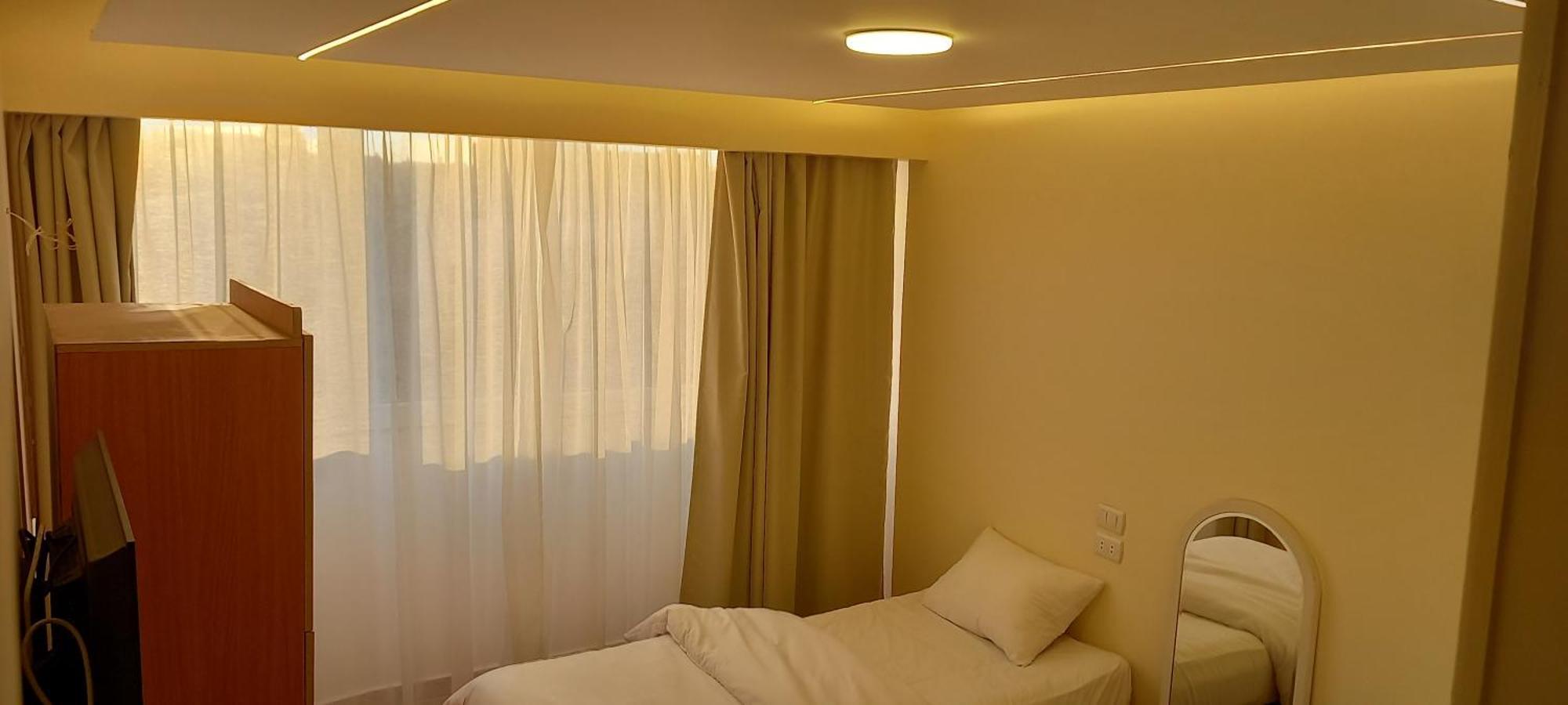 Memphis Pyramids View Hotel Nazlet el-Sîsi Kültér fotó