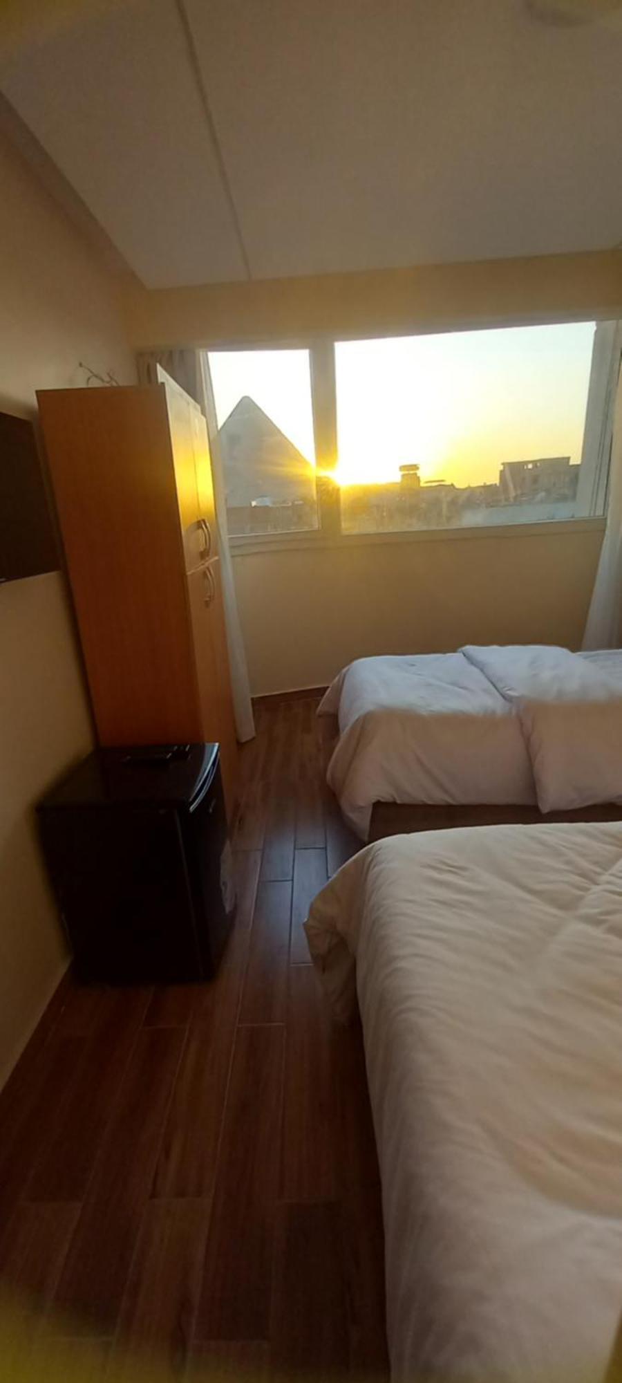 Memphis Pyramids View Hotel Nazlet el-Sîsi Kültér fotó